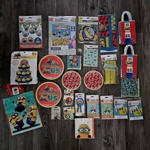 MINIONS Birthday Party Bundle NWT 🎉